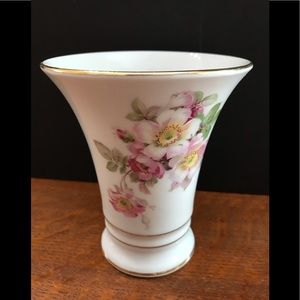 Schuman German porcelain Vase Wild Rose